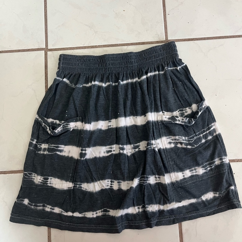 American Apparel Black and White Pleated Skater Mini Skirt